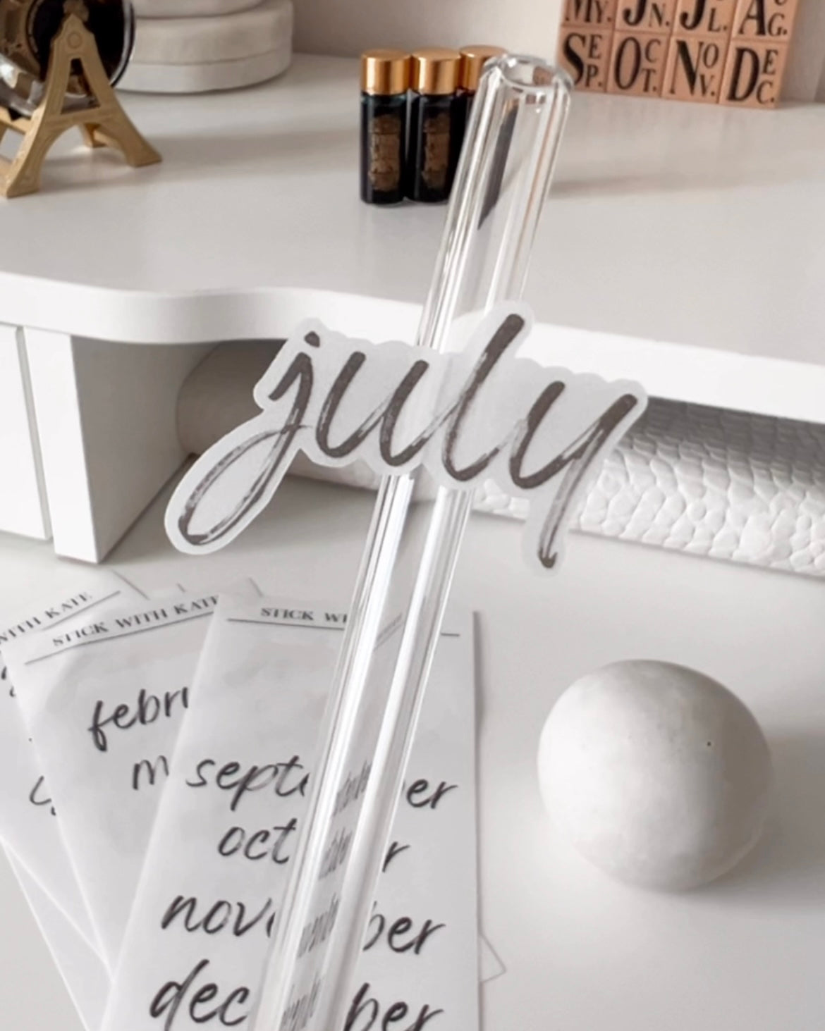 Le Jour monthlies - Functional Stickers