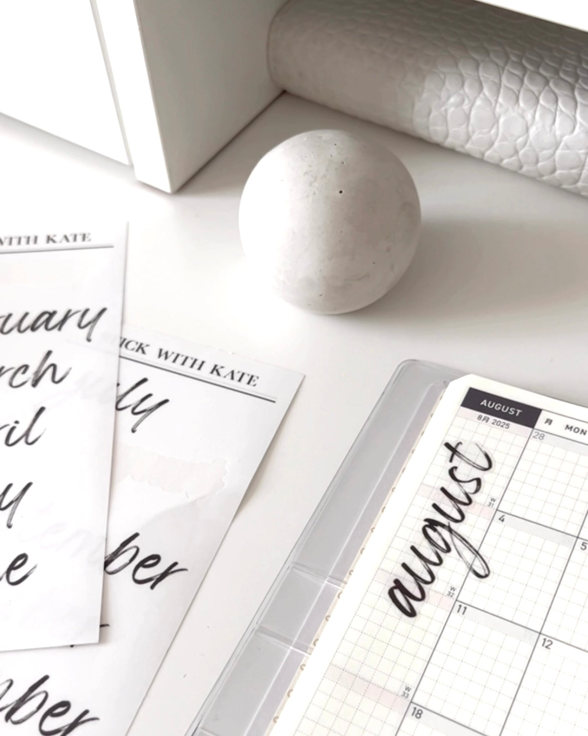 Le Jour monthlies - Functional Stickers