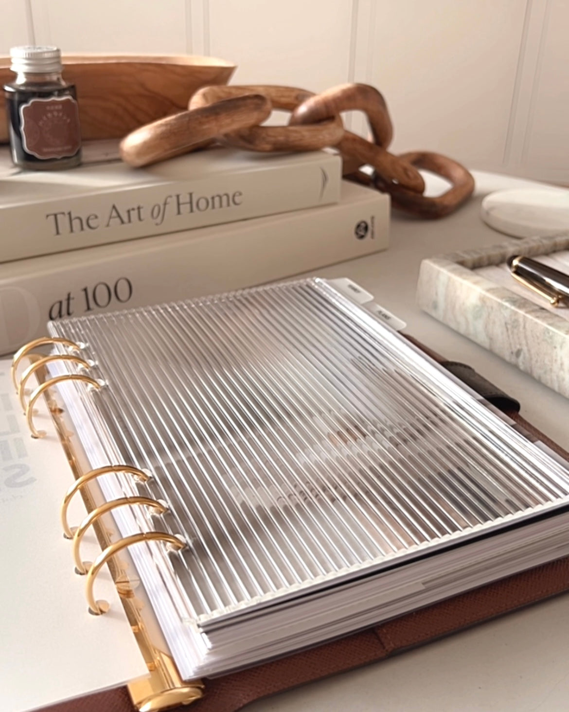 Ribbed Acrylic Dashboard